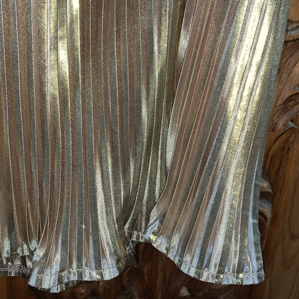 EUC Salon Studio large petite gold plisse skirt - Picture 2 of 6
